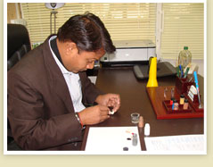 make an artificial eye